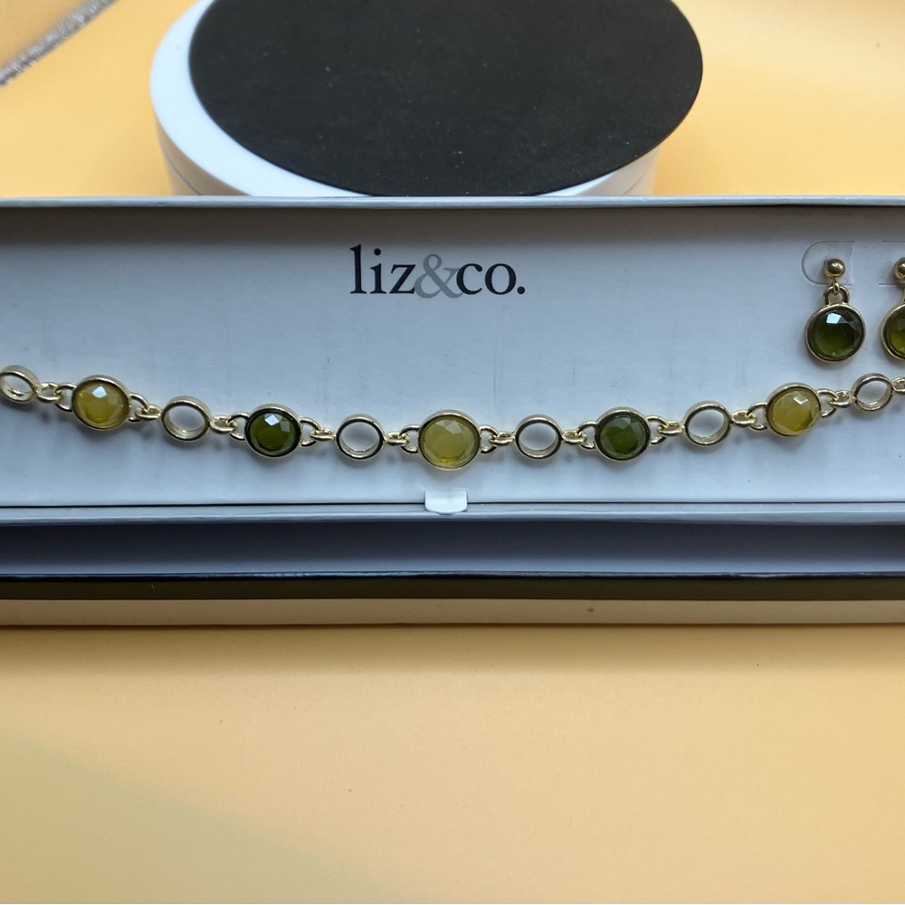 Liz & Co. Gold and Green Jewelry Set